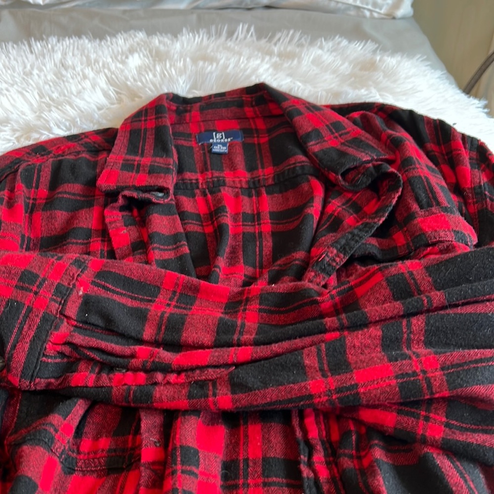 George xl long sleeve shirt gently used